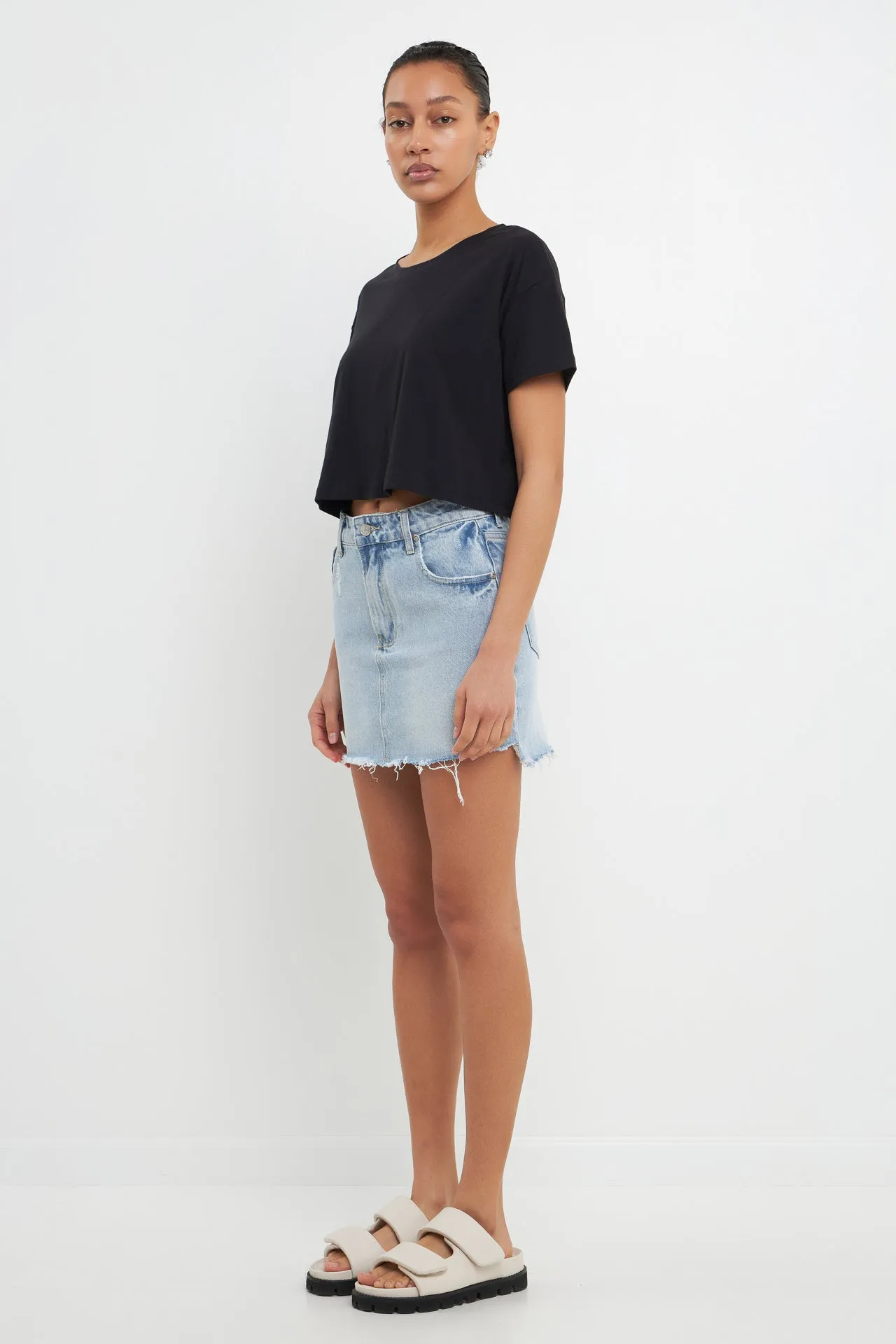 Cropped Basic T-Shirt