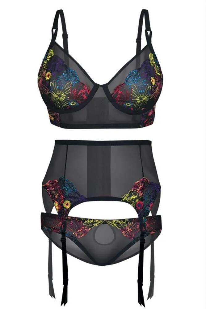Gina Embroidered Bra, Garter and Panty in M