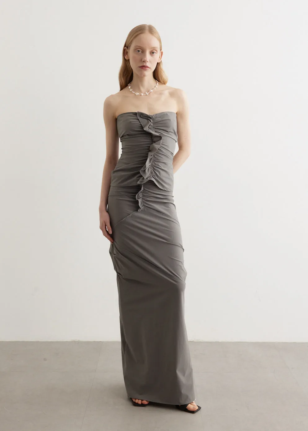 Minimal Ruffle Tube Top