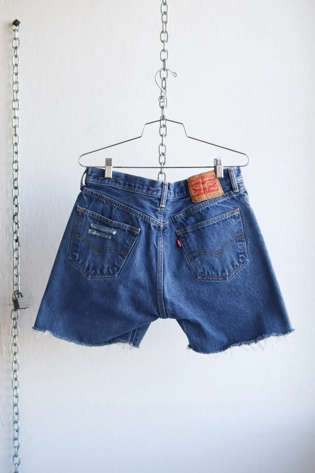 Vintage Levi 501 Shorts 32"